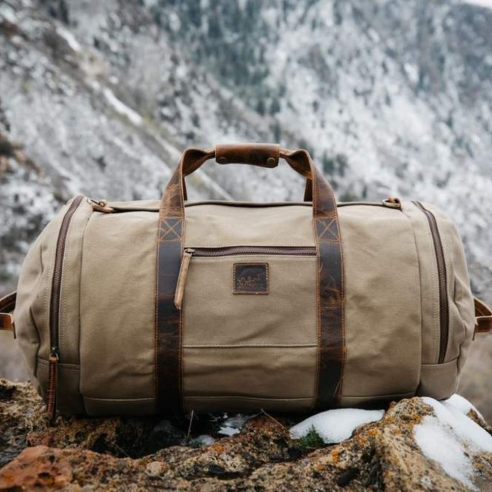 The Best Weekender Leather Bags for Men: Stylish and Functional 2
